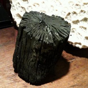 木炭出口運(yùn)輸與潤滑油銷售 供應(yīng)鏈中的關(guān)鍵環(huán)節(jié)解析